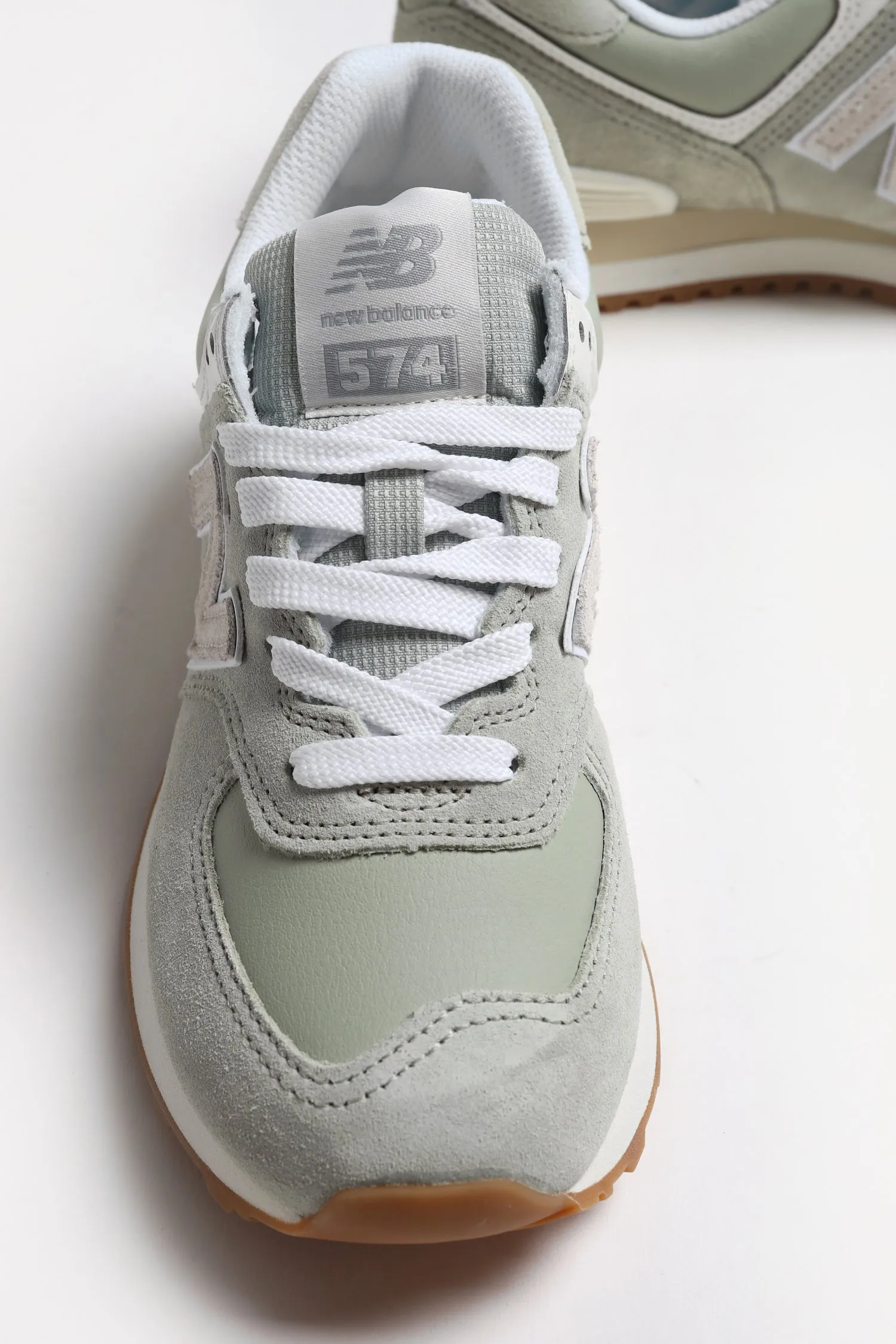 Sneaker 574 in Olivine/Moonbeam